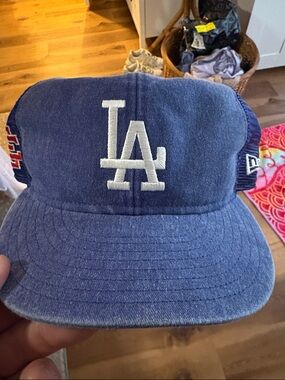 New Era LA eric Emmanuel Trucker Cap - Light Blue with White Logo